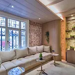 Ξενοδοχείο Four-g Premium 3*