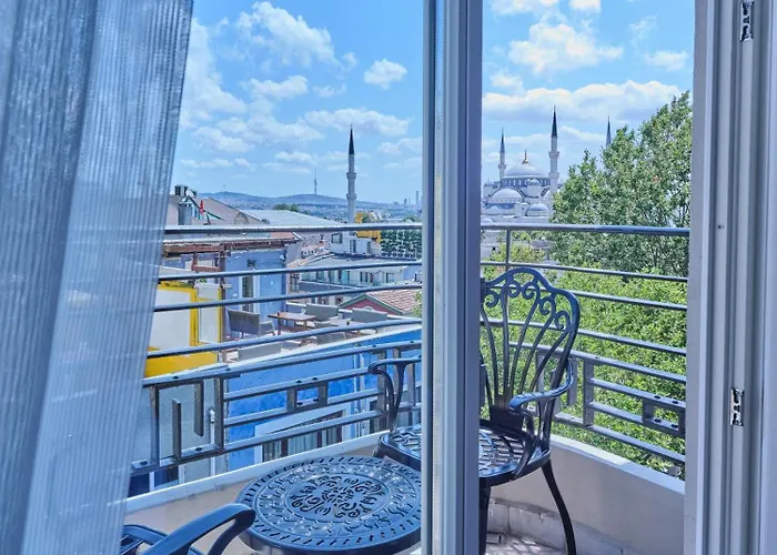 Four-g Premium Hotel 3*