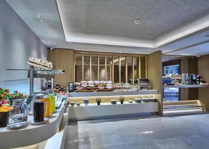 Four-g Premium Hotel