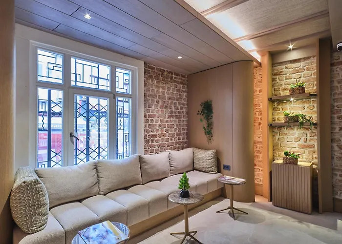 Hotel Four-g Premium 3*